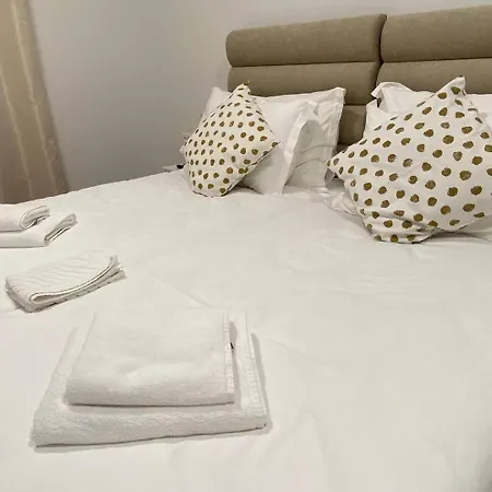 Mi, Rukavac Opatija Riviera * Rukavac (Primorje-Gorski Kotar)