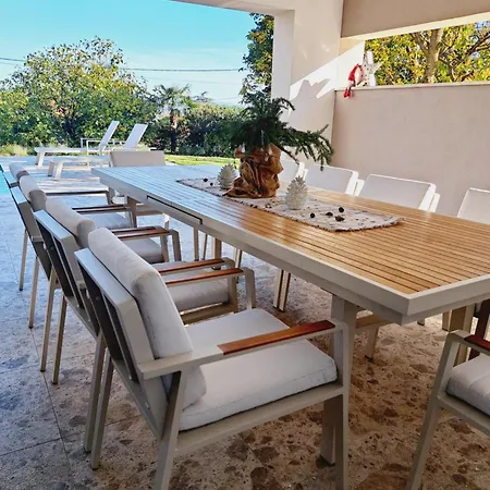 Mi, Rukavac Opatija Riviera